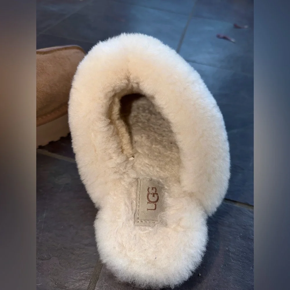 UGG Women's Cream Disquette Slippers - Picture 5 of 10